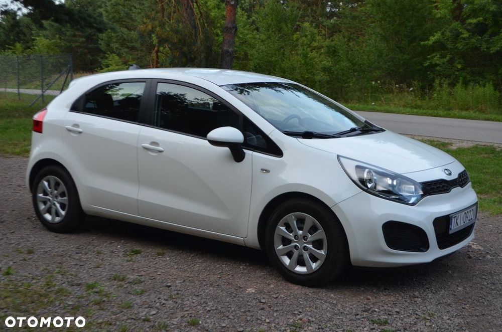 Kia Rio 1.2 L - 14