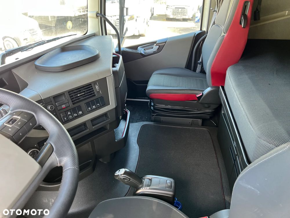 Volvo FH 500 2 ZBIORNIKI/2 ŁÓŻKA/KLIMA POSTOJOWA - 16