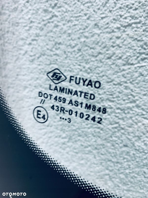 Szyba czołowa KIA PROCEED HBK 3D 2010-2013 - 3