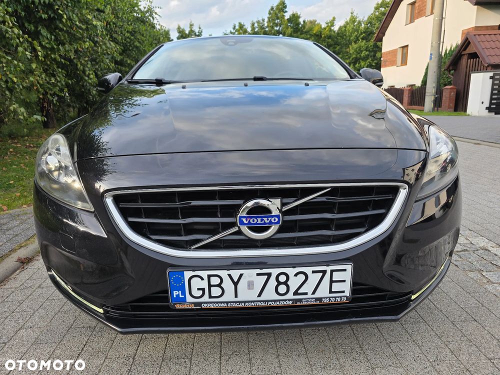 Volvo V40 D4 You - 3