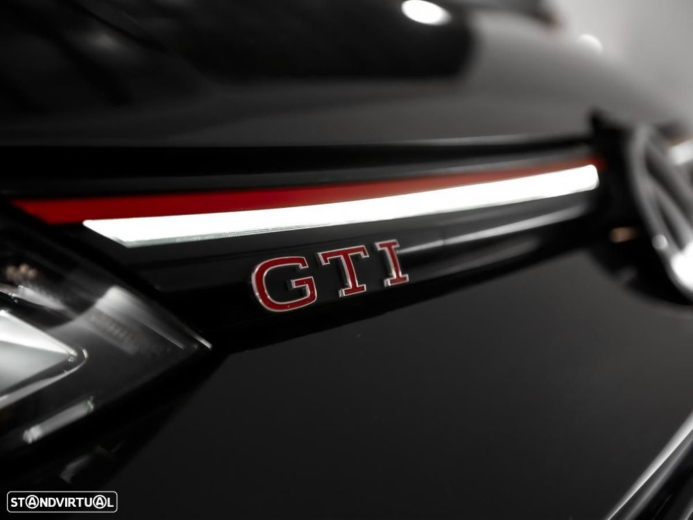 VW Golf 2.0 TSI OPF DSG GTI - 35