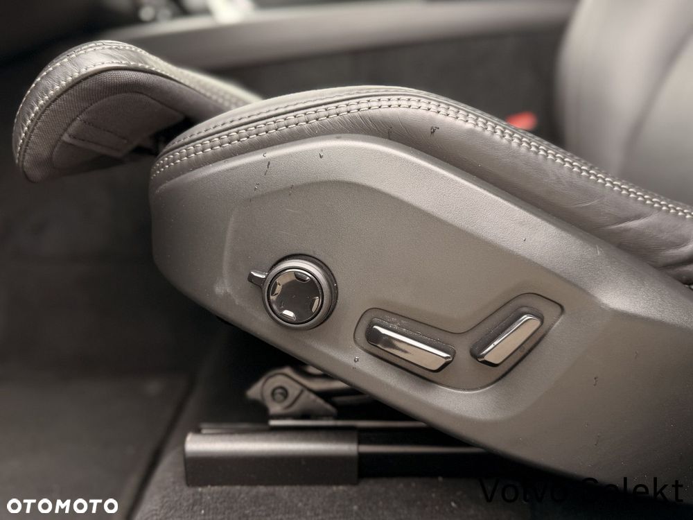 Volvo XC 60 - 30