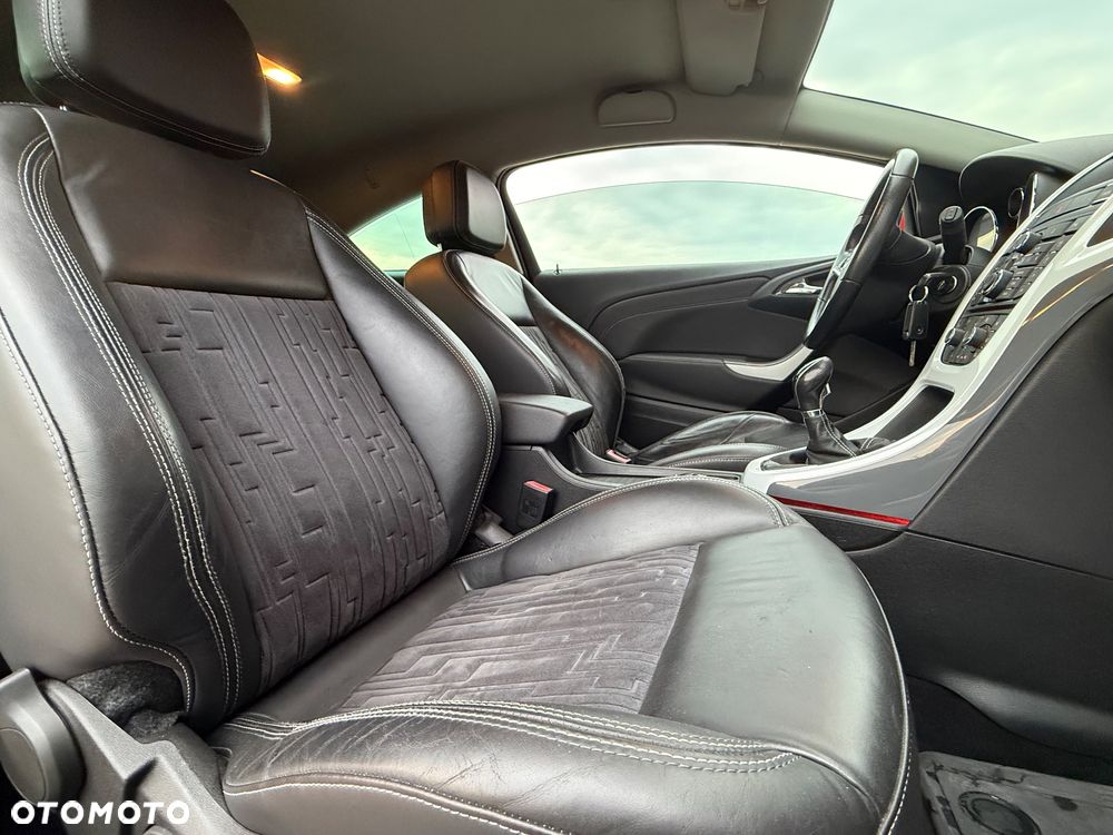 Opel Astra 1.6 Turbo Innovation - 17