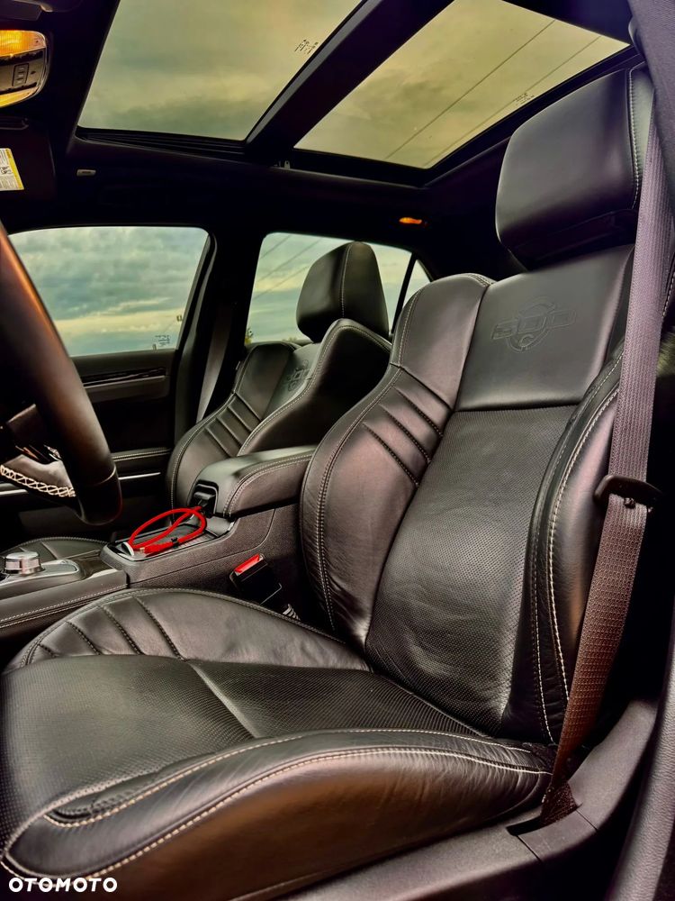 Dodge Challenger - 7