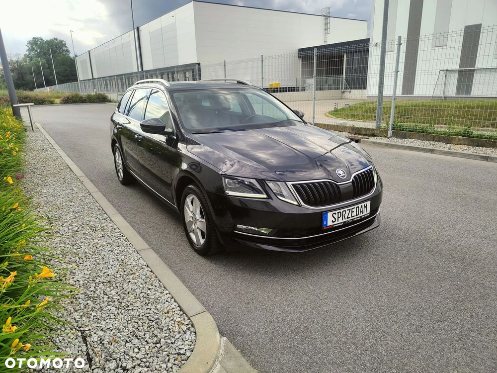 Skoda Octavia 1.6 TDI DSG Premium Edition - 2