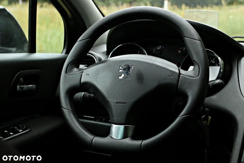 Peugeot 5008 HDI 150 Business-Line - 33
