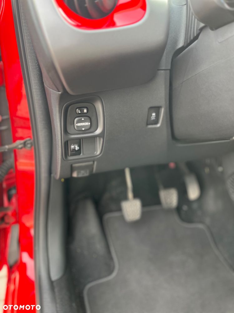 Toyota Aygo 1.0 VVT-i Color Edition - 13