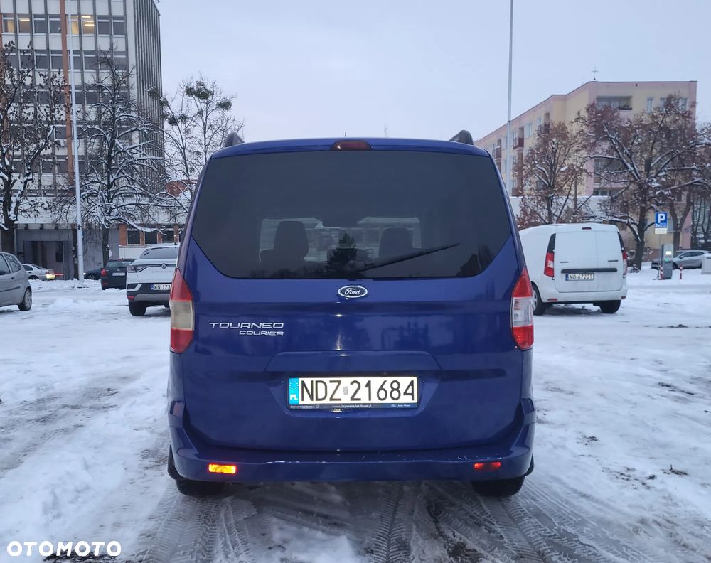 Ford Tourneo Courier 1.5 TDCi Titanium - 9
