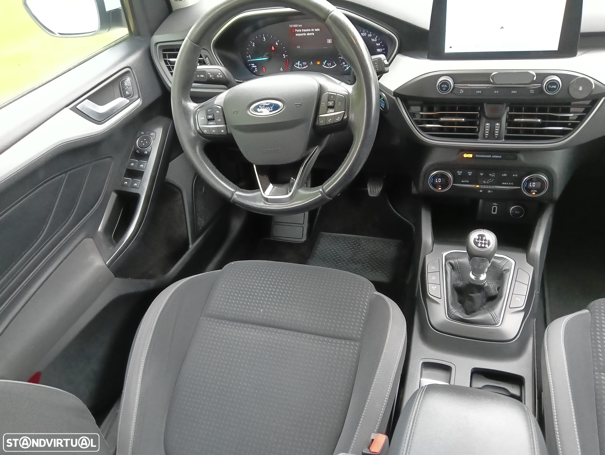 Ford Focus SW 1.5 TDCi EcoBlue Business - 15