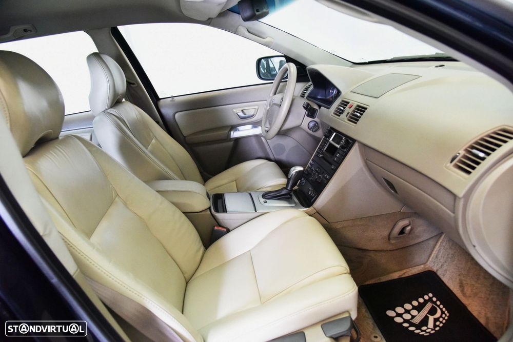 Volvo XC 90 2.4 D5 7L Executive - 25