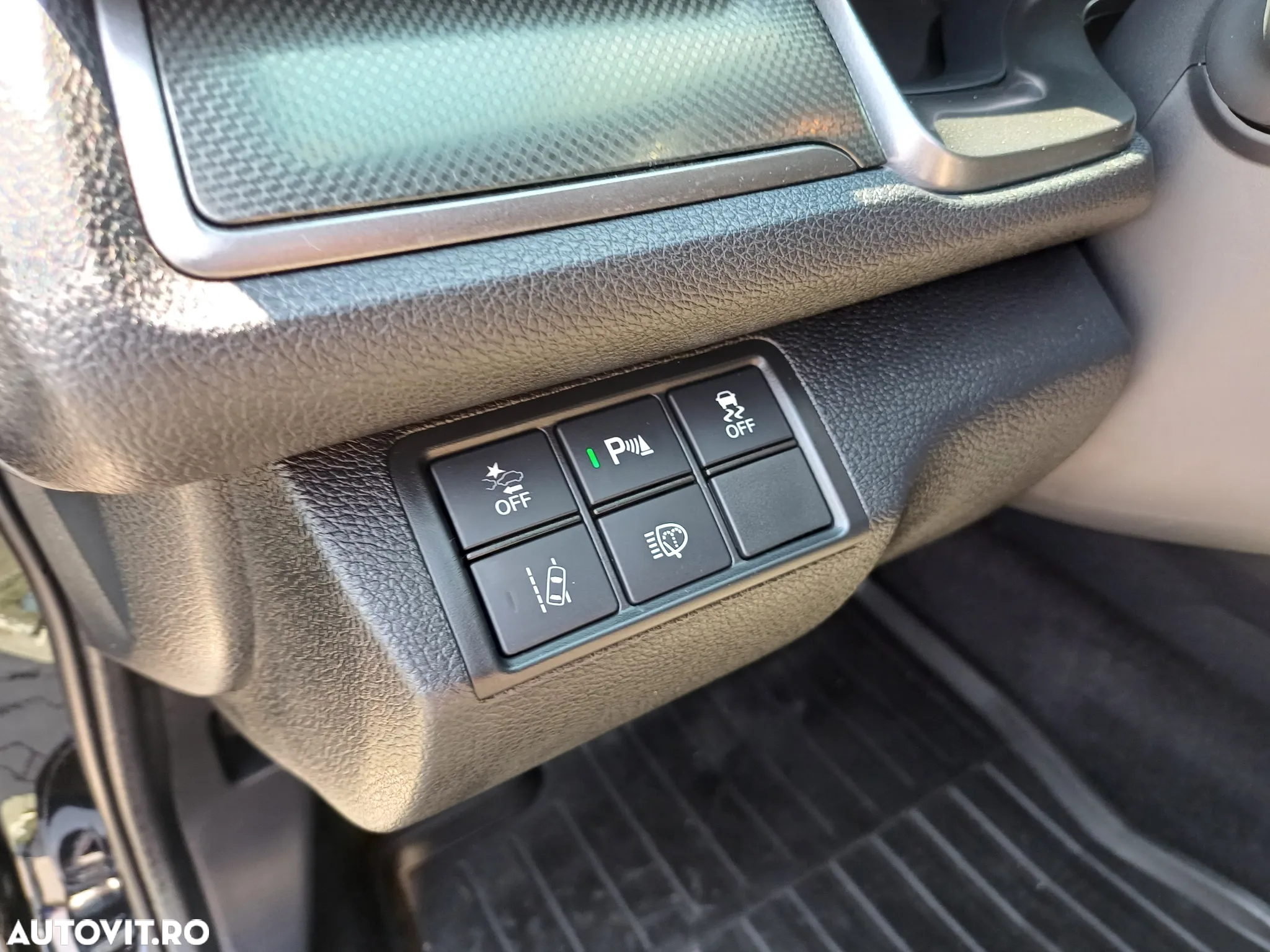 Honda Civic 1.5 VTEC Turbo CVT Prestige - 18