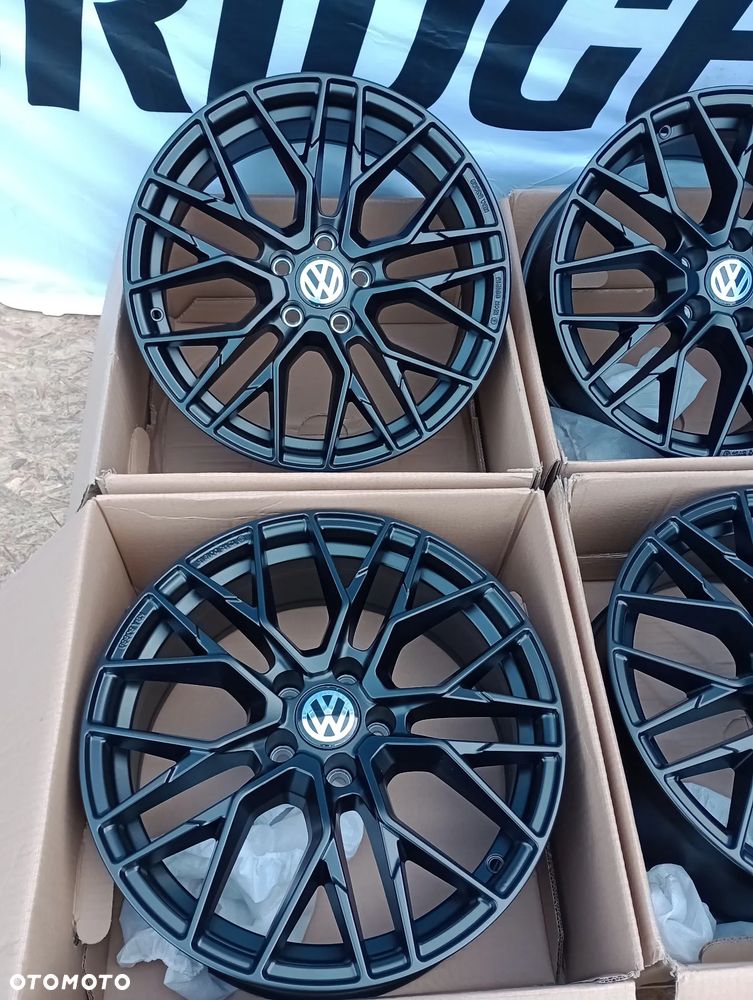 FELGI ALUMINIOWE NOWE  5x112 R18 8J ET30 VOLKSWAGEN GOLF JETTA PASSAT SCIROCCO SHARAN TIGUAN TOUAREG TOURAN ARTEON CC CADDY T-ROC - 4