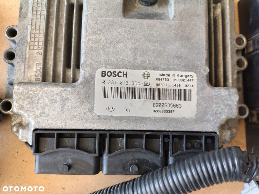 ZESTAW STARTOWY MASTER MOVANO 2.5 DCI 0281013364 UCH 2-KOSTKI - 2