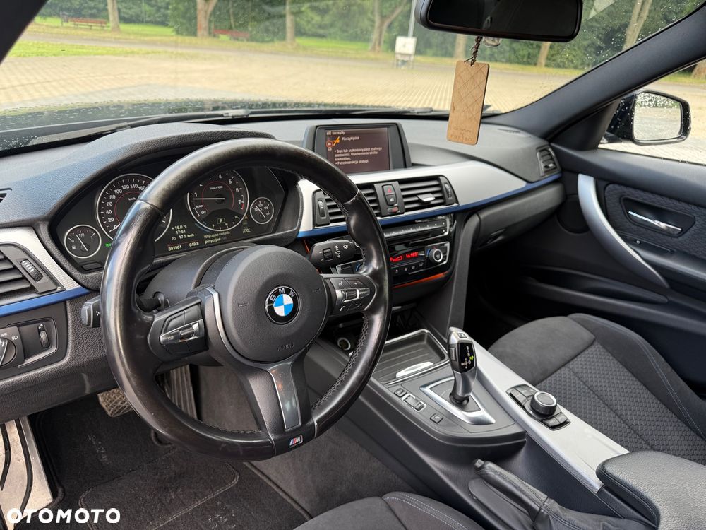 BMW Seria 3 320i - 10