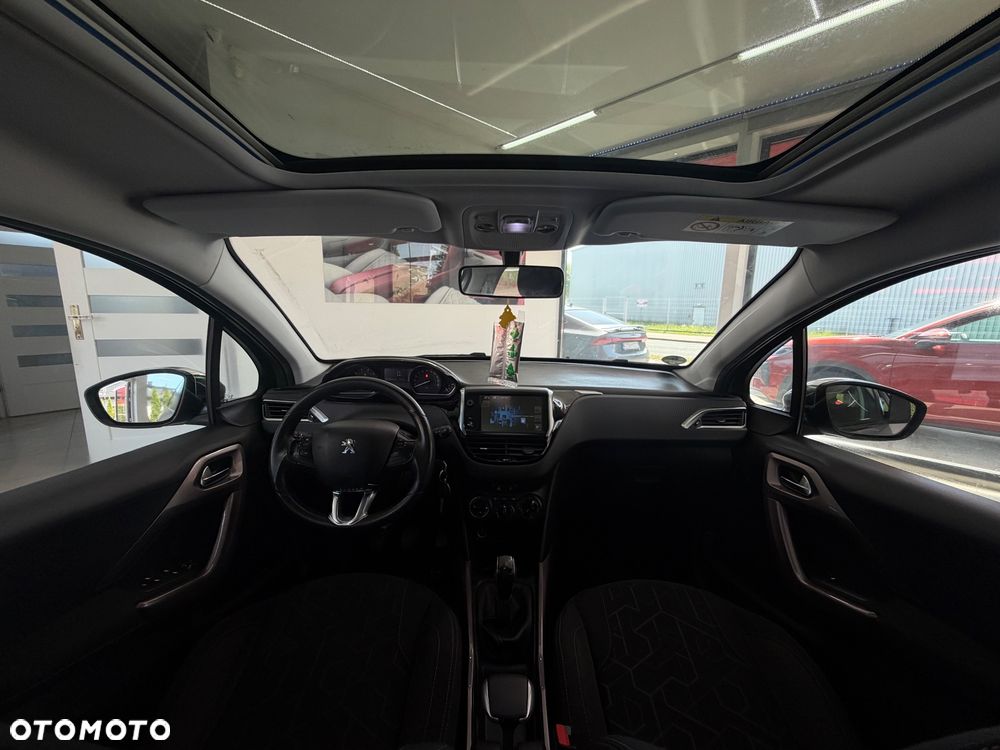 Peugeot 2008 PureTech 82 Style - 24