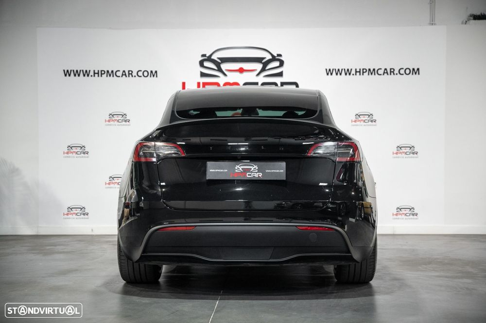 Tesla Model Y Performance Dual Motor AWD - 14