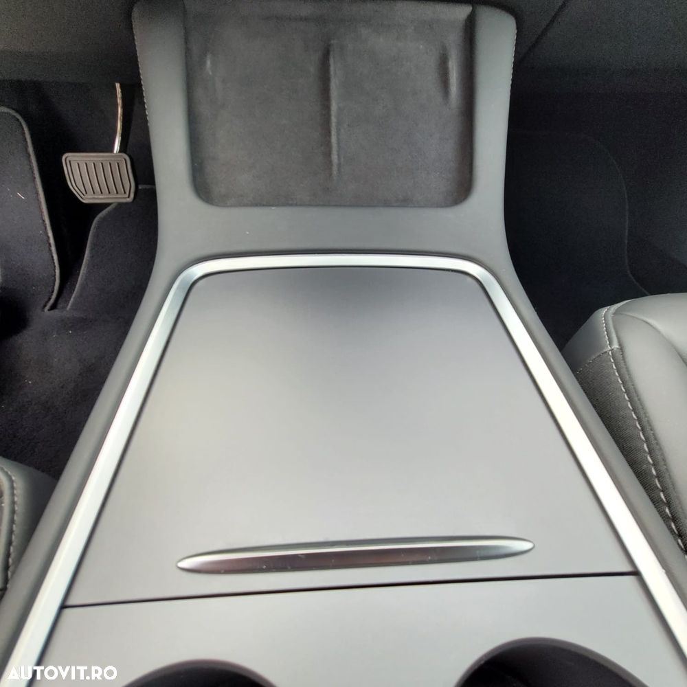 Tesla Model 3 Standard - 4