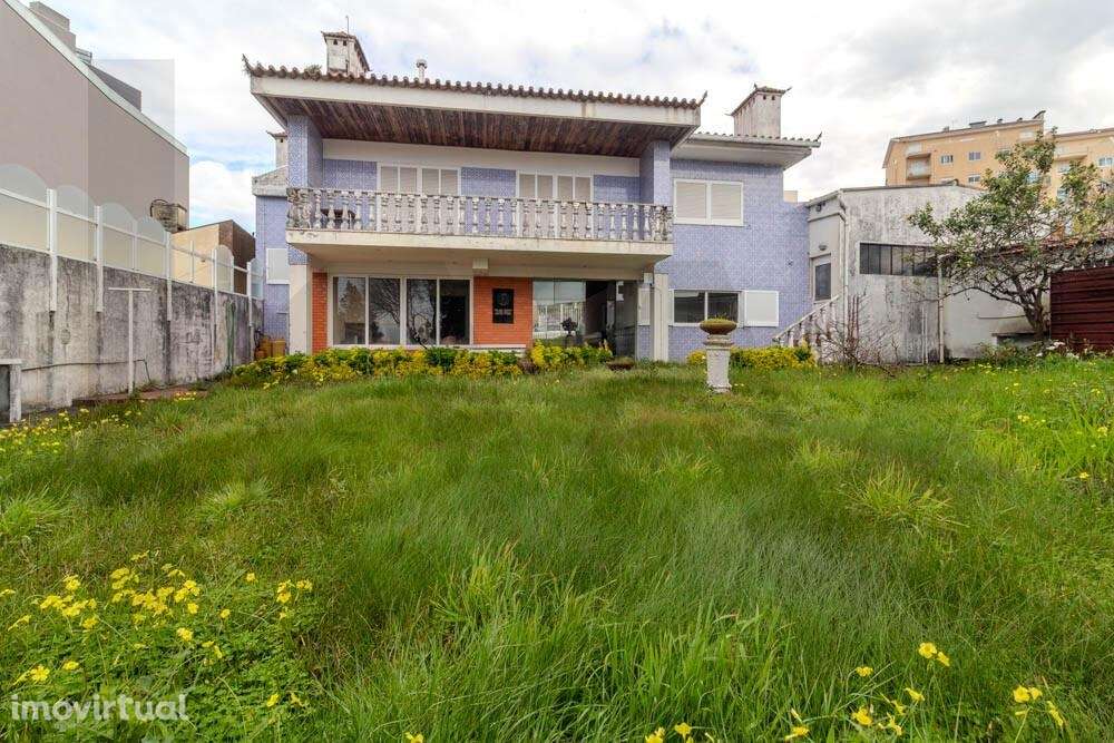 Moradia T4 senhorial em Rechousa, Canelas - Grande imagem: 3/38