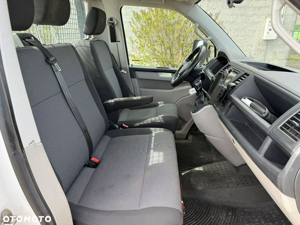 Volkswagen Transporter - 8