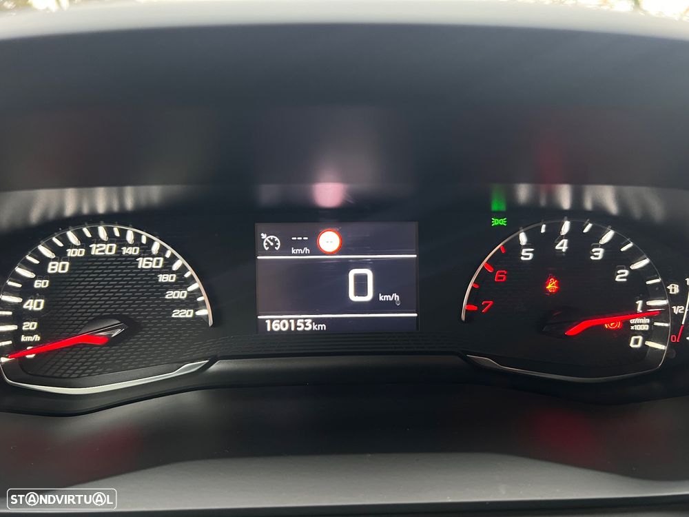 Peugeot 2008 BlueHDi 110 Active Pack - 14