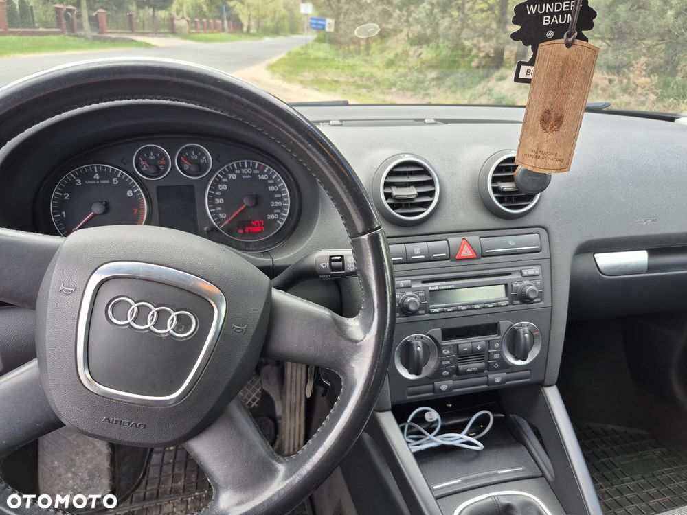 Audi A3 Sportback 1.6 FSI Ambiente - 7