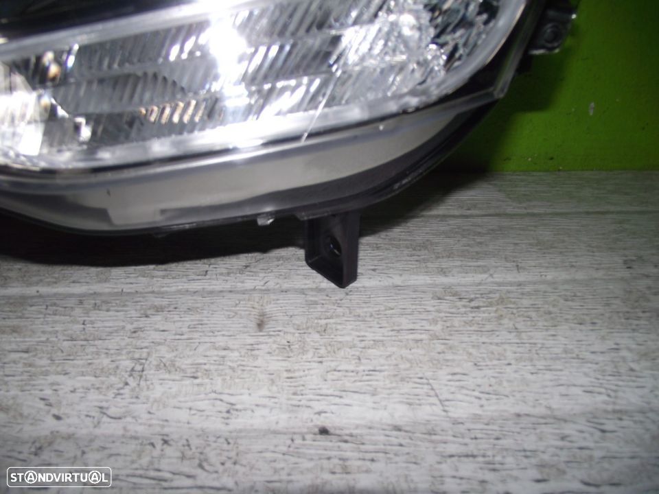 Farol Esquerdo Citroen Berlingo - 2008 / 2012 - 5