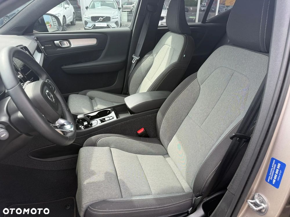 Volvo XC 40 T5 Plug-In Hybrid Plus Dark - 11