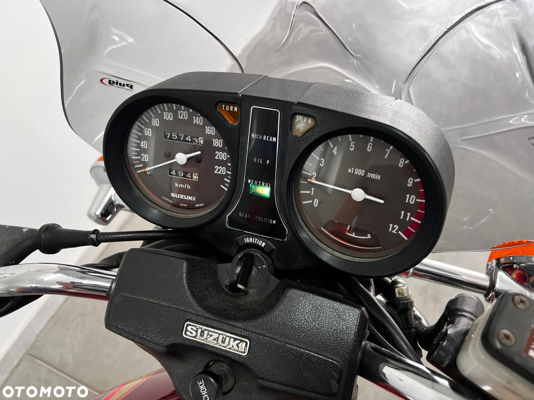 Suzuki GS - 9