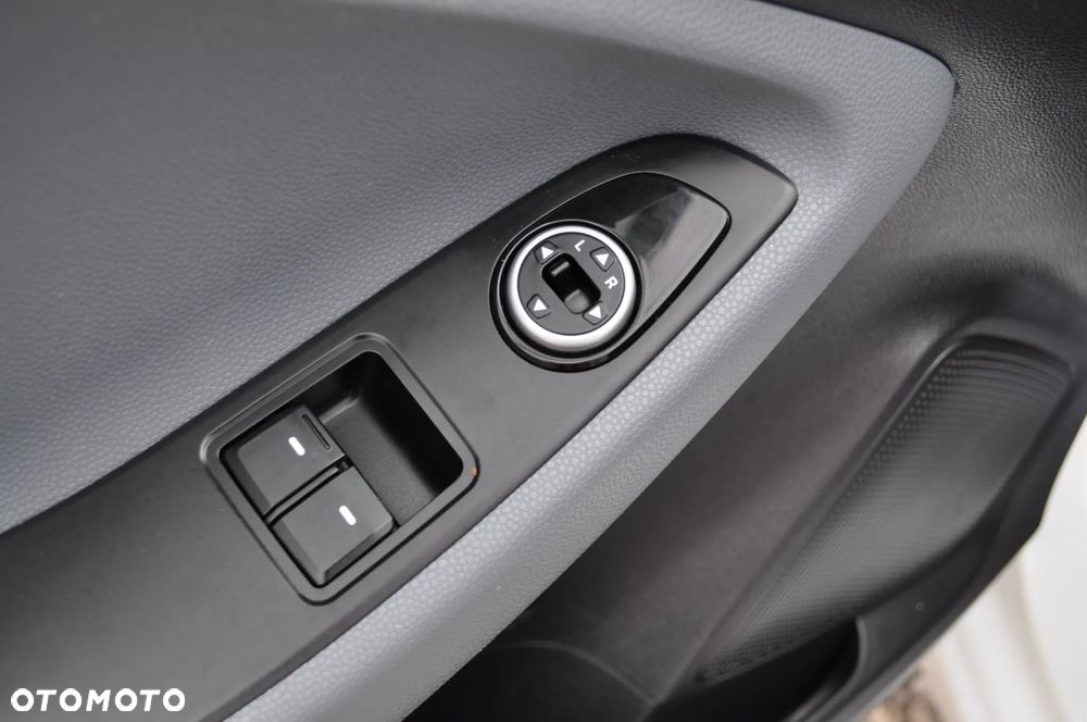 Hyundai i20 1.2 Pure - 21