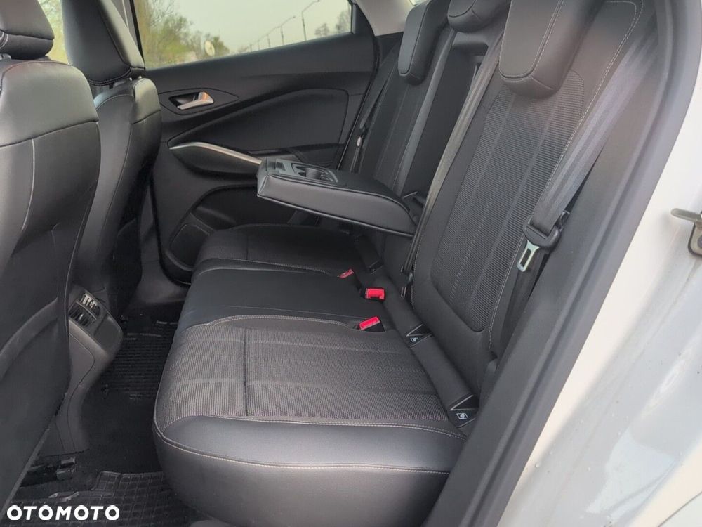 Opel Grandland 1.2 T Business Elegance S&S - 16