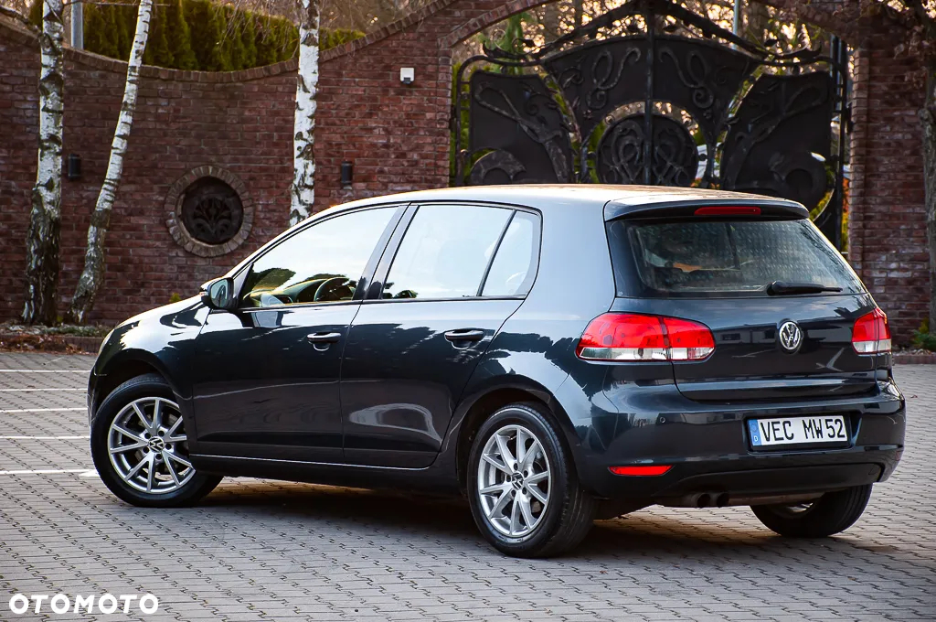 Volkswagen Golf - 18