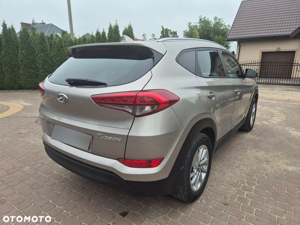 Hyundai Tucson 1.6 GDI BlueDrive GO 2WD - 30