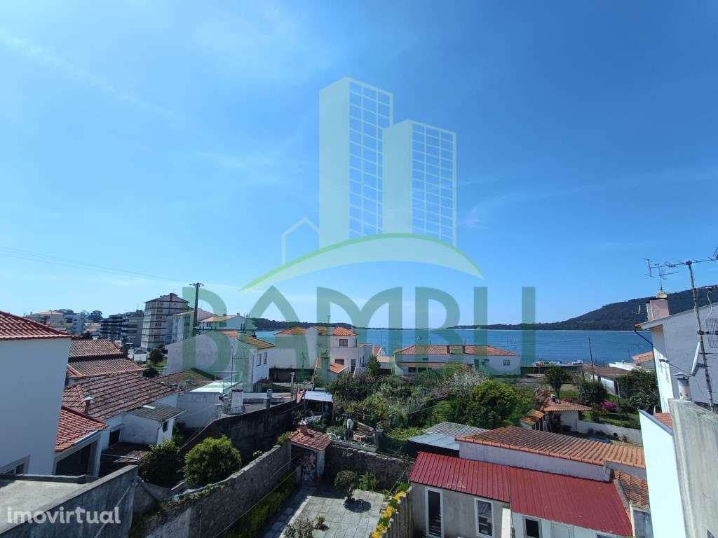 Caminha Andar moradia T3 duplex com terraço para arrendamento - Grande imagem: 2/22