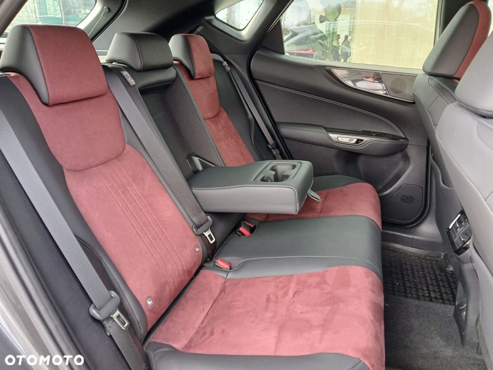 Lexus NX 350h Elegance 2WD - 25