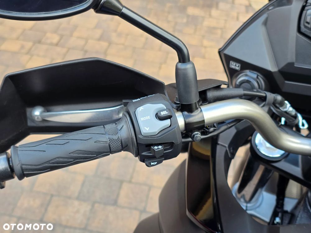 Suzuki V-STROM - 21