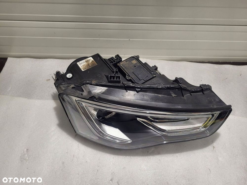 audi a5 8t xenon przód strona prawa 8t0941032 - 2