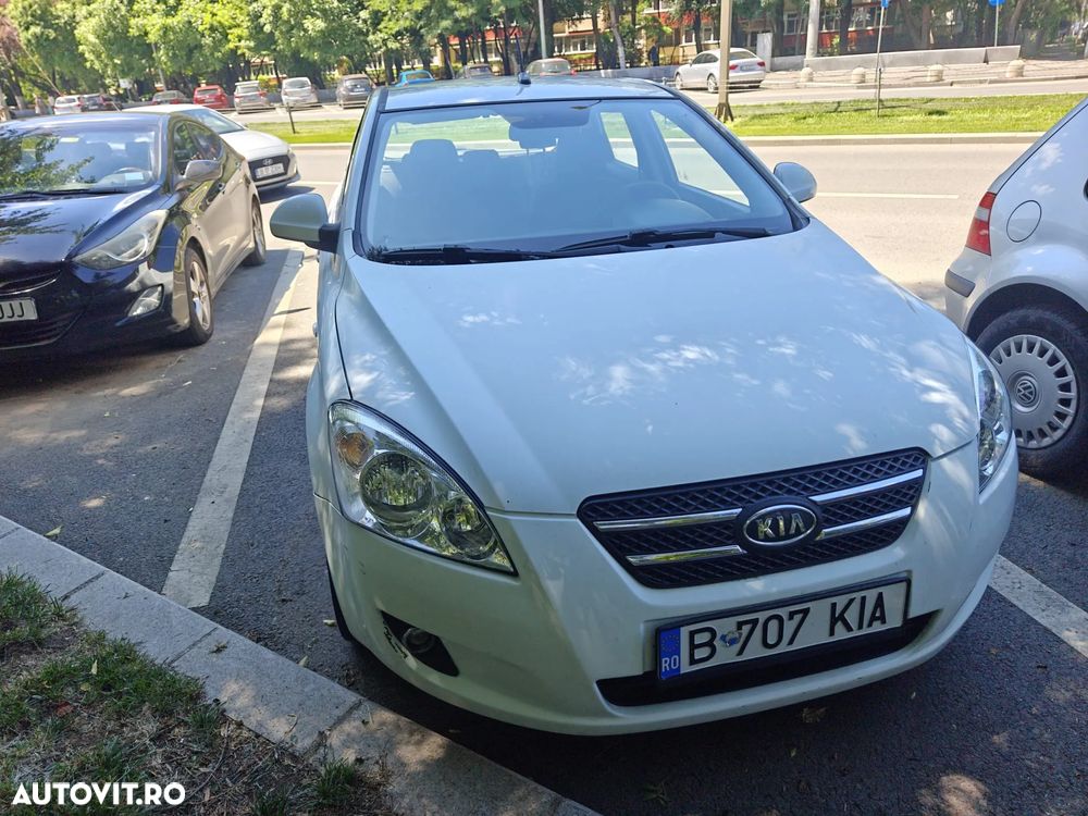 Kia Ceed Cee'd 1.6 DSL Style - 1