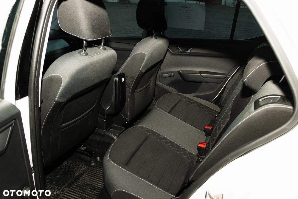 Skoda Fabia 1.0 Active - 12