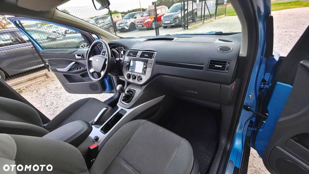 Ford Kuga - 28