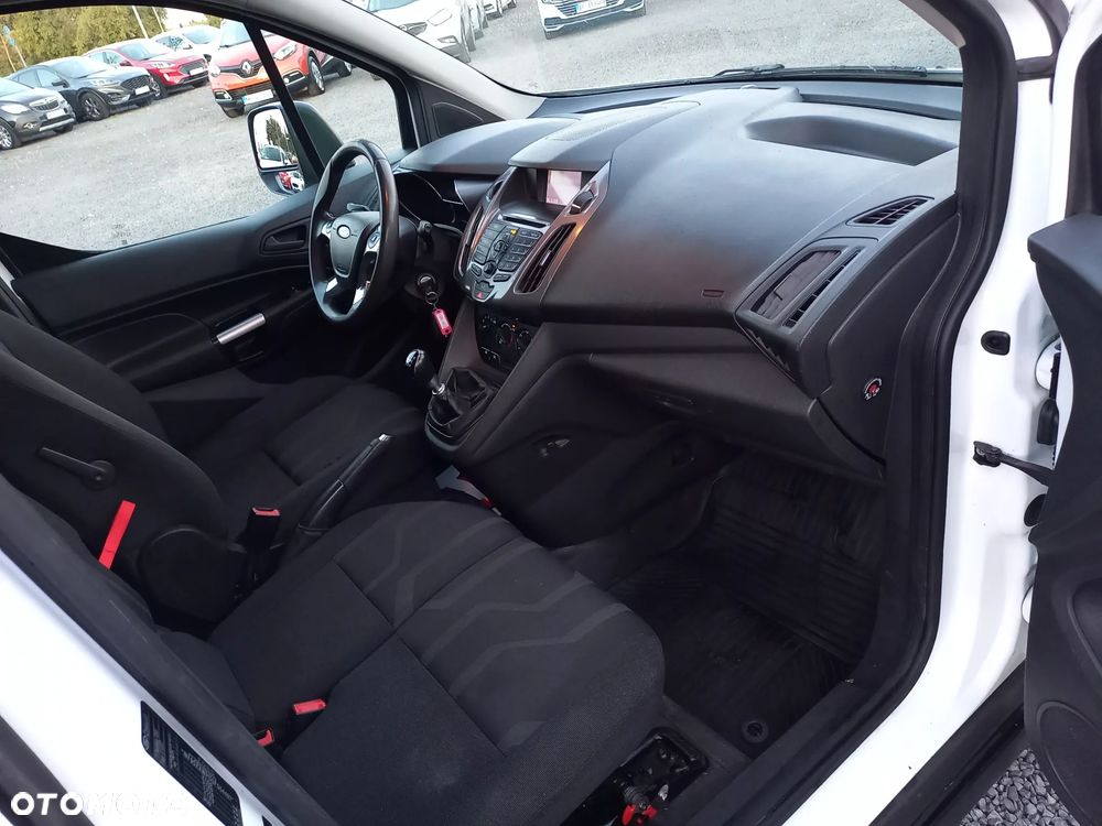 Ford Transit Connect - 18
