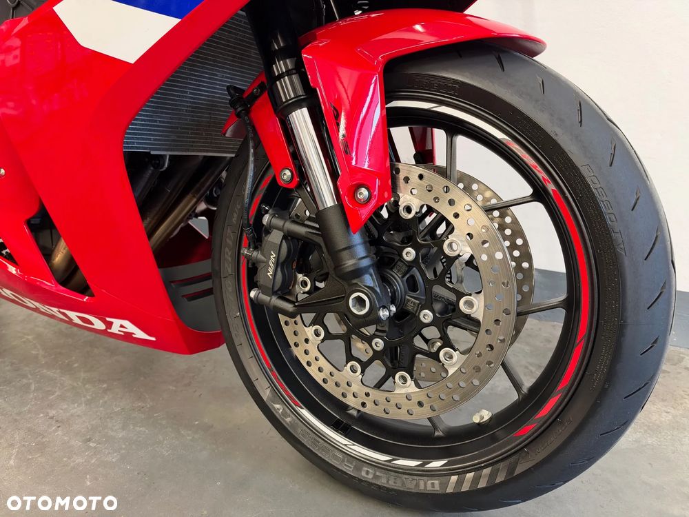Honda CBR - 18