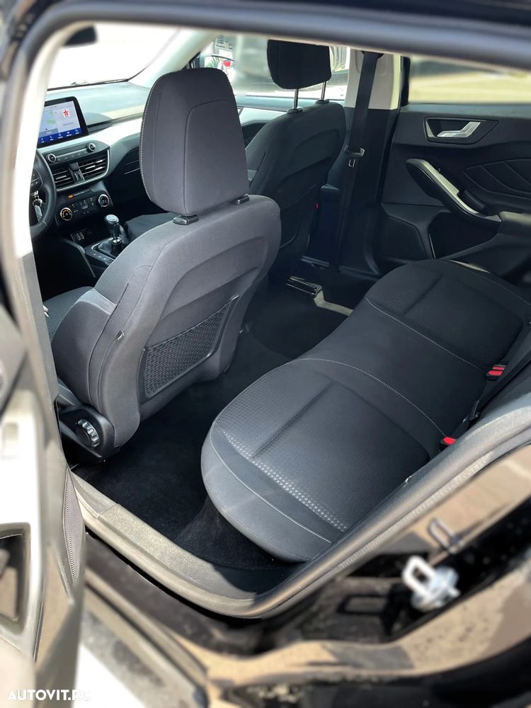 Ford Focus 1.0 EcoBoost Connected - 13