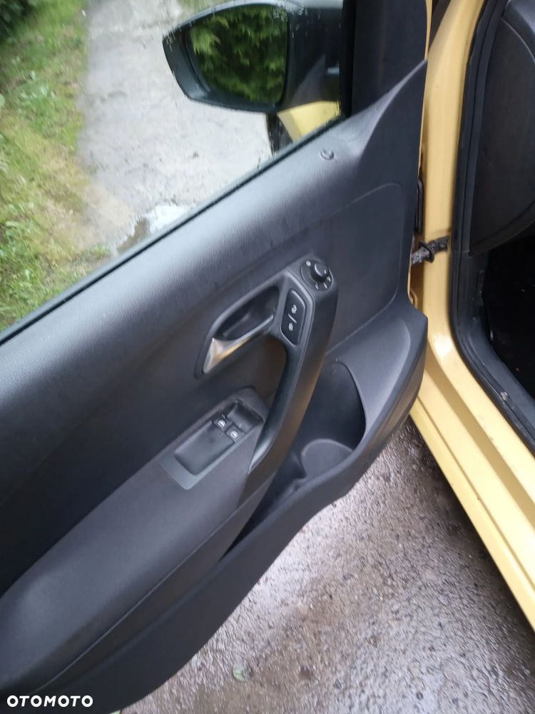 Volkswagen Polo - 6