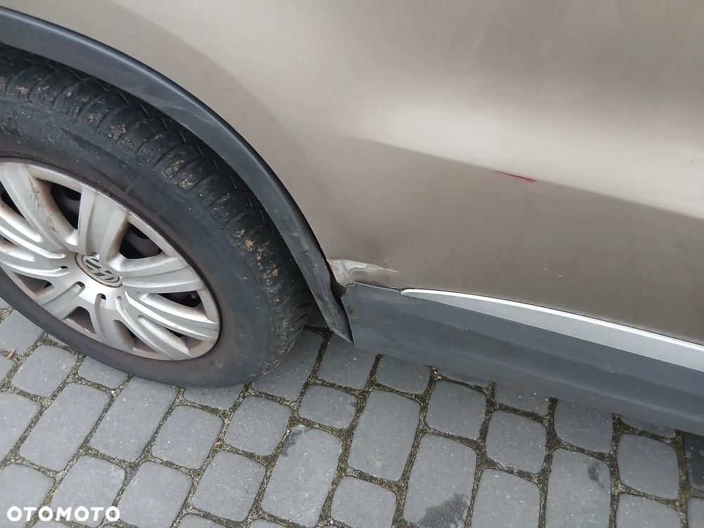 Volkswagen Tiguan 2.0 TDI DPF 4Motion BlueMotion Technology DSG Exclusive - 9