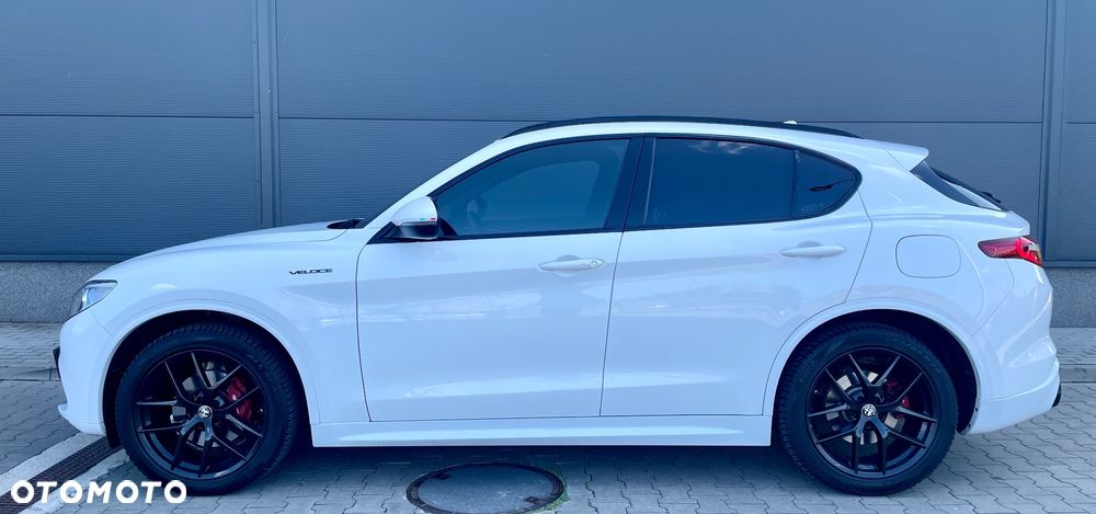 Alfa Romeo Stelvio 2020 photo 2