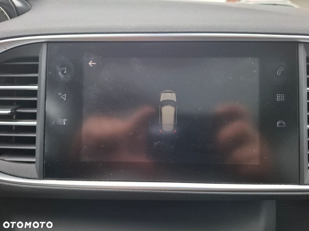 Peugeot 308 1.5 BlueHDi Allure S&S - 25
