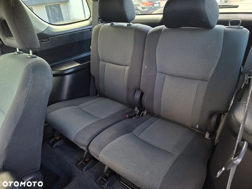 Toyota RAV4 D-4D 4x4 - 18