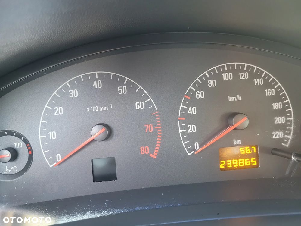 Opel Vectra 1.8 Club - 9