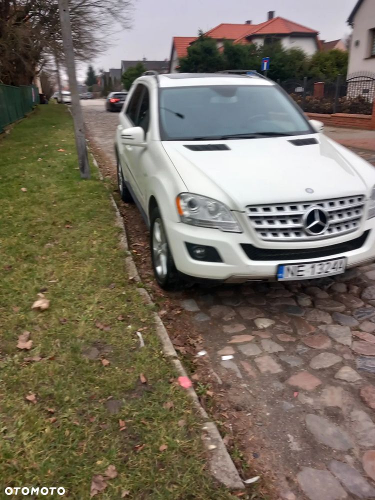 Mercedes-Benz ML 350 BlueTEC 4-Matic - 6