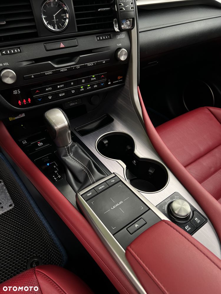 Lexus RX 450h F Sport Edition - 24